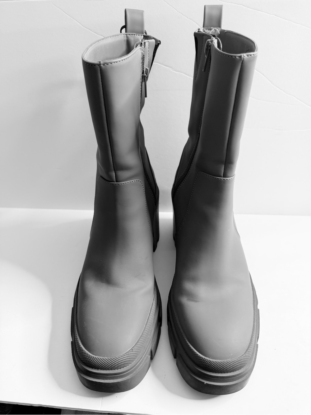 Zara Women's GreyMid-Calf Platform Chelsea Boots